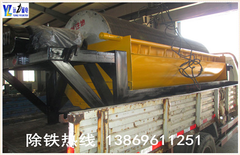 干式磁選機(jī)，鐵礦干式磁選機(jī)開(kāi)啟量身定制生產(chǎn)模式_鐵礦干式磁選機(jī)開(kāi)啟量身定制生產(chǎn)模式發(fā)展工作視頻皮帶及結(jié)構(gòu)價(jià)格